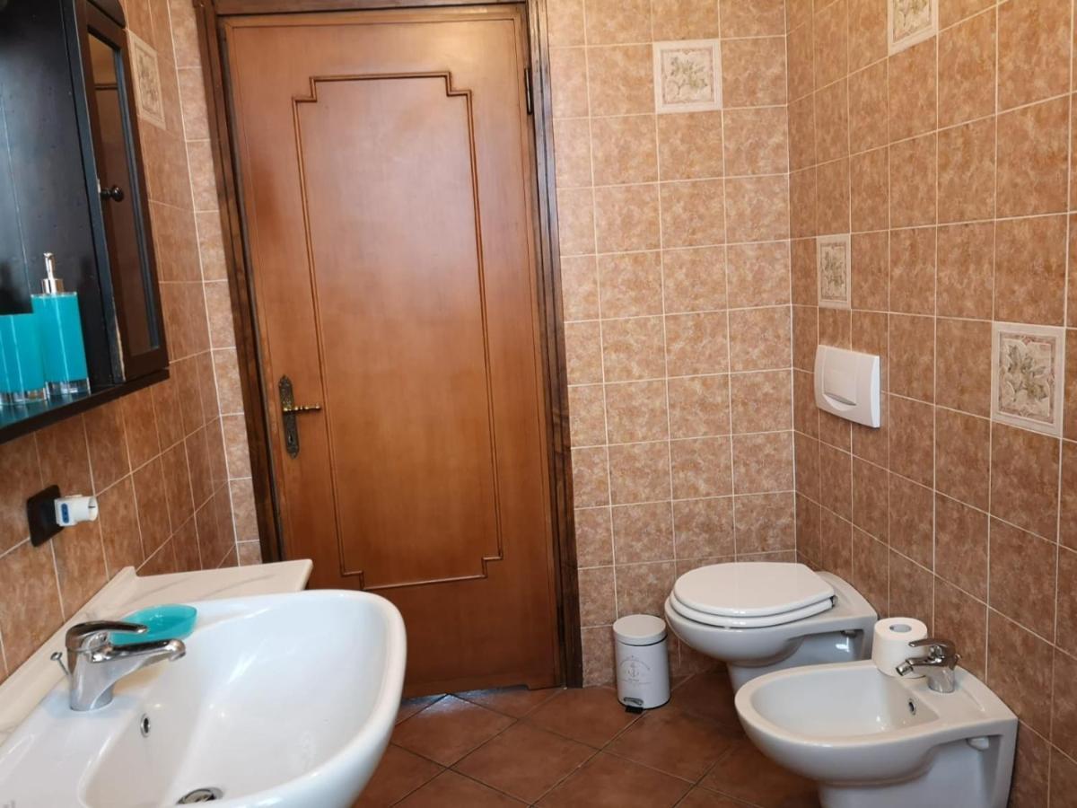 Appartamento Le Due Rocche Arona Bagian luar foto