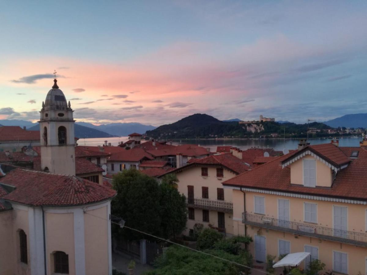 Appartamento Le Due Rocche Arona Bagian luar foto